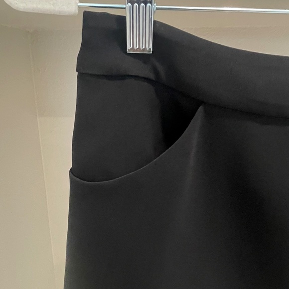 NWT Amanda Uprichard Tana Curved Hem Black Mini Skirt (Size M) - Picture 5 of 8